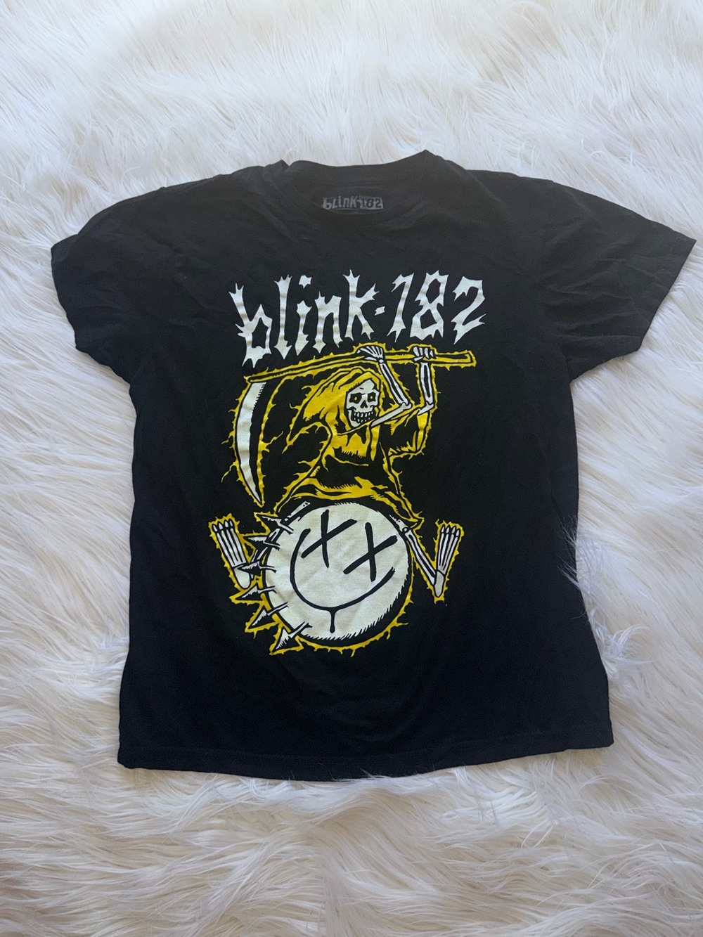 Blink-182 Women’s Medium 2023/2024 World Tour Graphic Tee